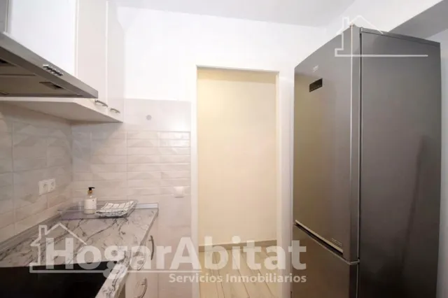 Exclusiva ubicación junto a la playa en este piso reformado con amplio balcón y ascensor en la Malvarrosa — 22