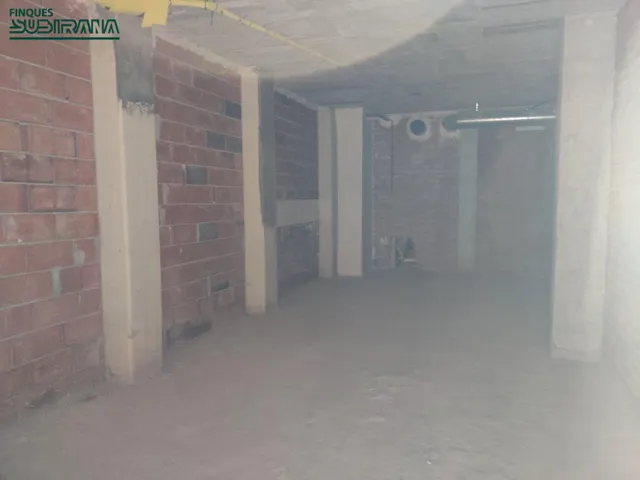 LOCAL COMERCIAL en VENDA a IGUALADA -  Barri del Sant Crist. — 4