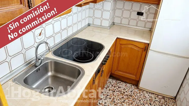¡Oportunidad cerca del mar! Acogedor para reformar en residencial con balcón, piscina y dos garajes — 3