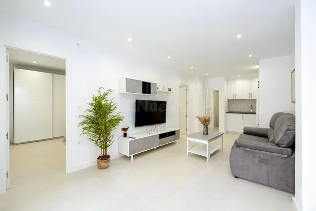 !! Fantástica vivienda en la mejor zona de Zaidín!! - foto 2