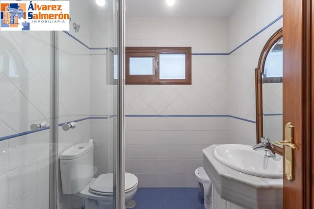 Chalet Exclusivo en Camino Bajo de Huétor — 23