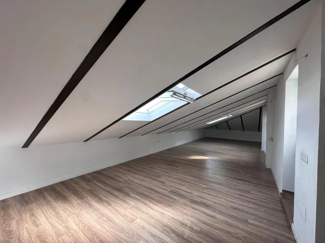 PISO A ESTRENAR EN PASAJE MESONES FABRICA — 27