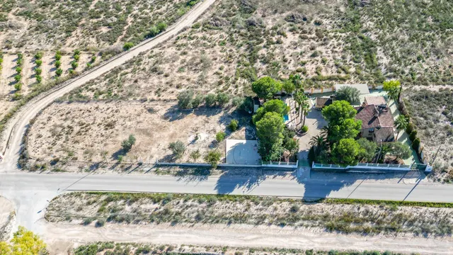 Chalet con parcela de 3.000m2, en paraje La Matanza — 30