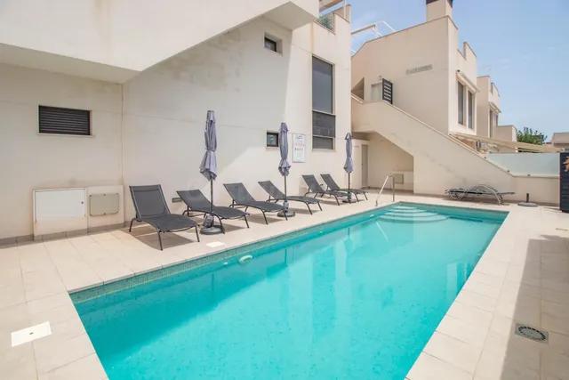 BUNGALOW DE 2 DORMITORIOS Y 2 BAÑOS EN SAN PEDRO DEL PINATAR (LO PAGAN) — 31