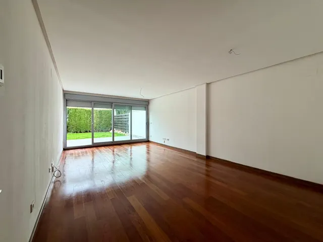 Piso  con gran jardín privado en la zona de Turruñuelos — 6
