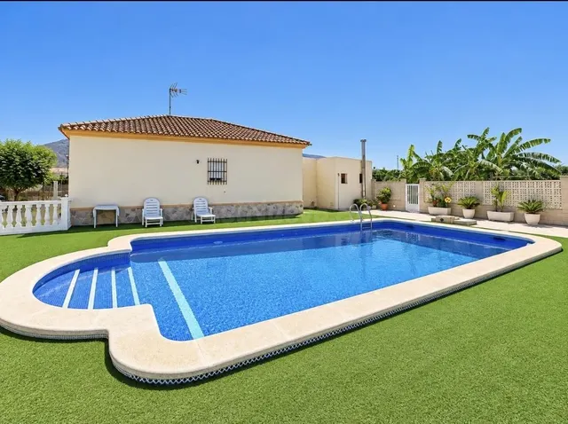 DOS CHALETS CON PISCINA, PARCELA DE 3.282M2, ORIHUELA, LA MA - foto 3