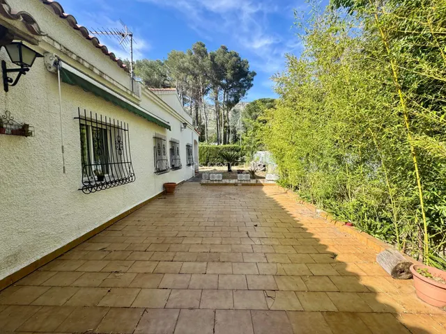ESPECTACULAR CHALET EN LA DROVA — 17