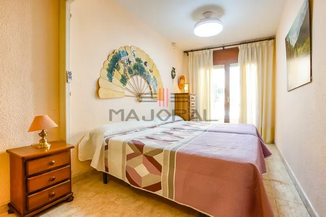 PLANTA BAJA A 200 METROS DE LA PLAYA CON GARAJE CERRADO PARA 4 COCHES. — 33