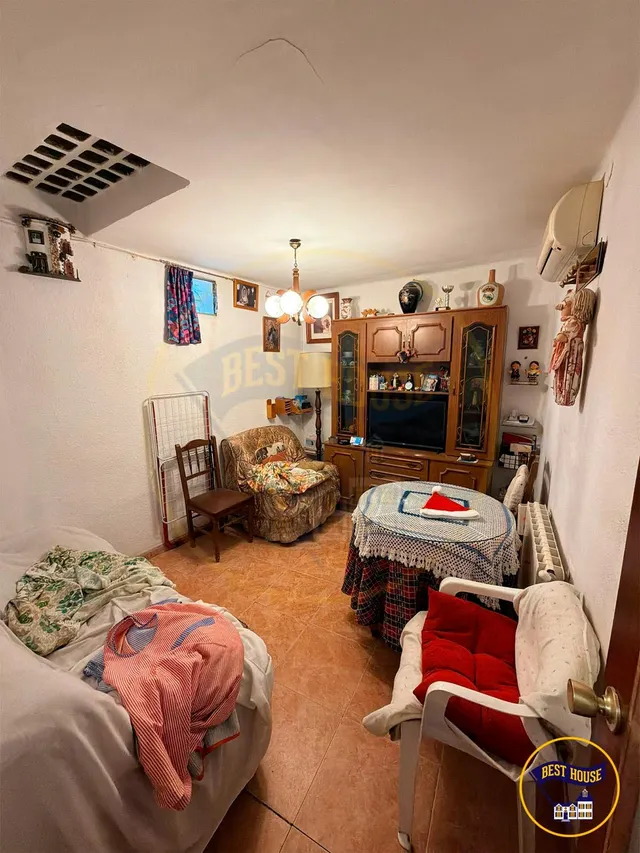 CASA INDEPENDIENTE EN VENTA EN ENGUIDANOS — 6