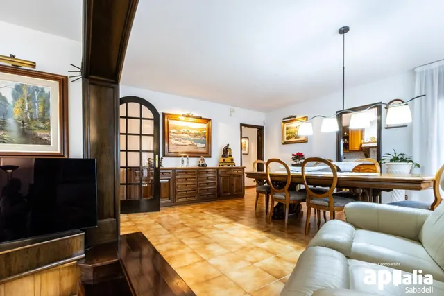CASA A 4 VENTS A L'AIRESOL D — 16