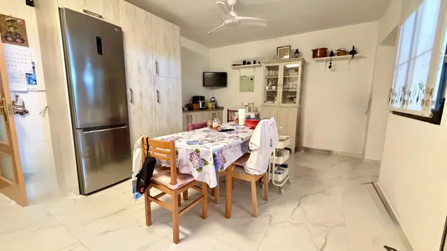 EXCLUSIVA CASA TIPO DÚPLEX TOTALMENTE REFORMADA EN CABEZO DE TORRES. — 12