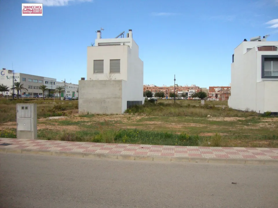 VENTA DE SOLAR EN LA SAU DE BENIFAIO