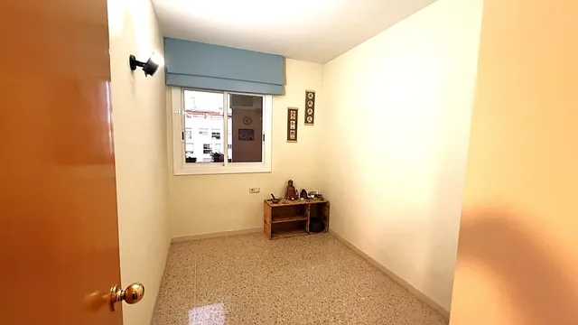 Piso acogedor y amueblado con ascensor en Almeda, Cornellà — 16