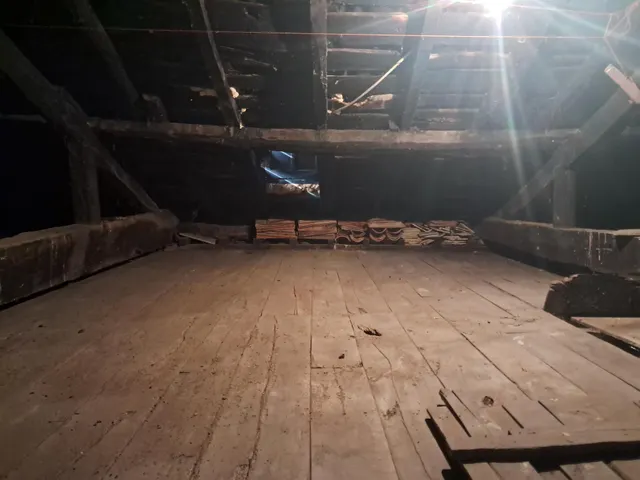 CASA DE PIEDRA EN ZONA RURAL — 41