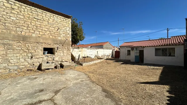 Casa 4 habitaciones 115m² en venta - Lalueza — 43