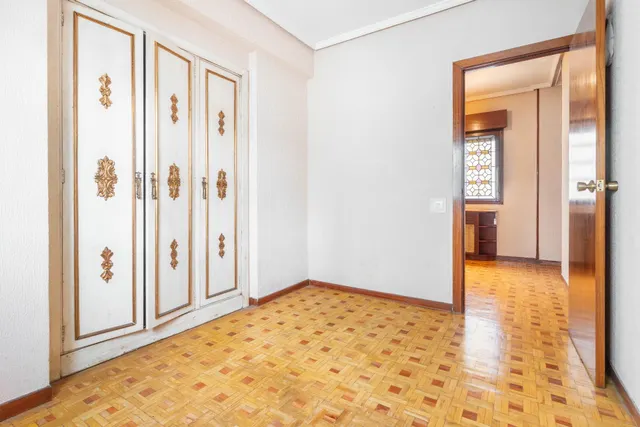 Piso en Hermanos Menendez Pidal — 13