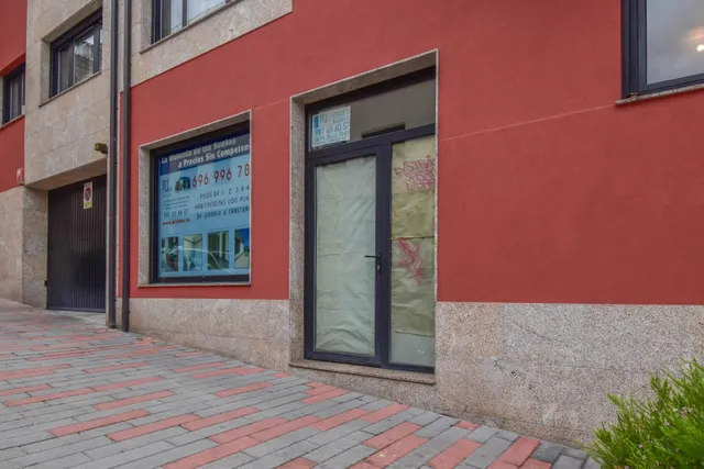 LOCAL COMERCIAL DE 105 METROS — 4