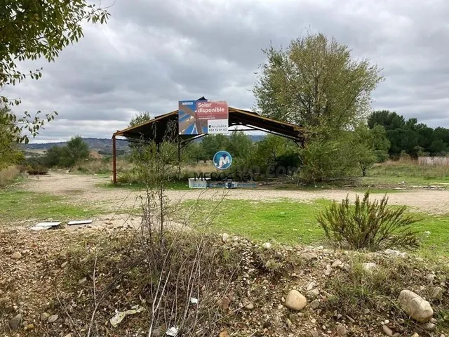 Terreno urbano para construir en venta en c. la aceña sector