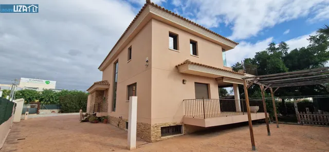 Espectacular Chalet de Lujo en la Exclusiva Urbanización Llop Mari — 2