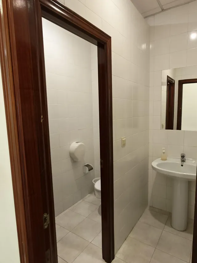 Exclusivo local comercial de 391,46 m2 en pleno centro de Almuñécar | A 3 calles y junto al Nuevo Mercado — 7