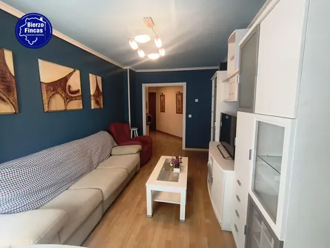 **SE VENDE VIVIENDA EN TROBAJO DEL CAMINO, LEÓN**