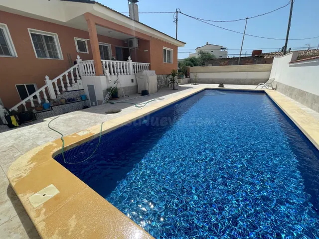Villa 6 habitaciones 300m² en venta - Pueblo 4