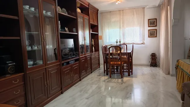 SE VENDE PISO EN ZOCO - foto 3