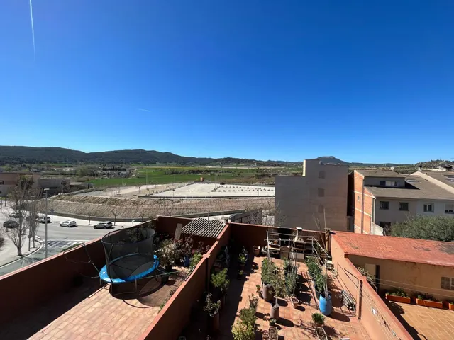 Gran oportunidad, piso para entrar a vivir con 3 dormitorios, orientado Sur, primera planta, espectaculares vistas a la montaña de la Tossa — 13