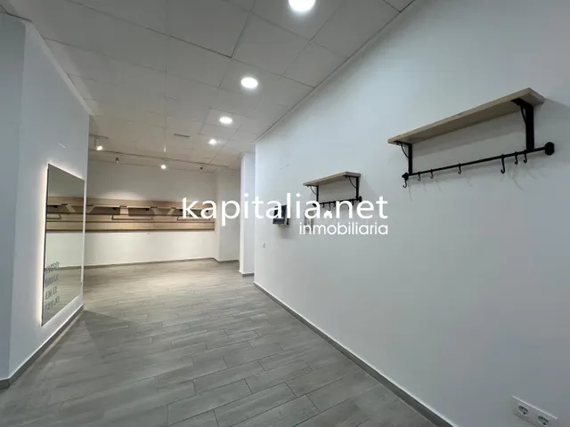 Local comercial en venta y alquiler en Ontinyent. - foto 3