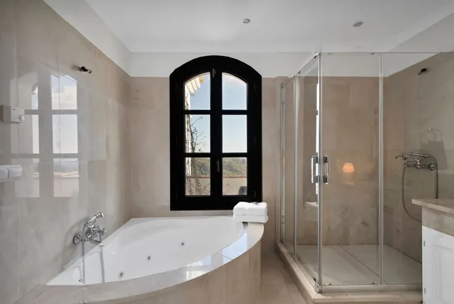 Chalet 5 habitaciones 708m² en venta - Costa del Sol — 33