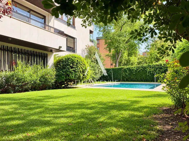 En una de las mejores urbanizaciónes de la zona coqueto piso con terraza  piscina y plaza de apracamiento — 36