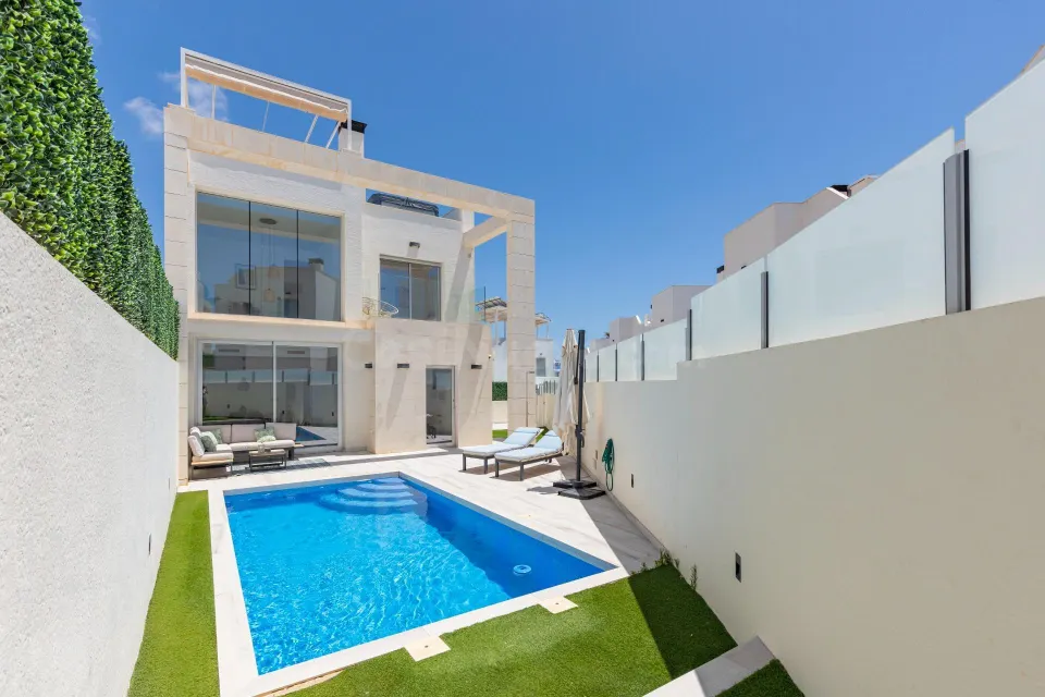 Villa 3 habitaciones 149m² en venta - Lomas de Cabo Roig