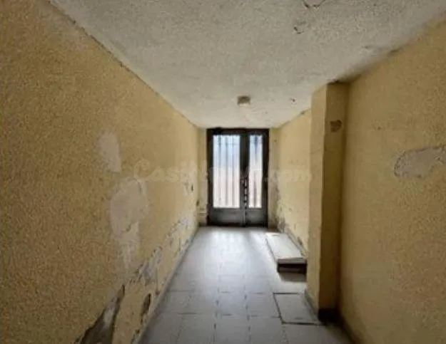 SE VENDE piso OKUPA en C Calle Monterde 5 de Madrid - foto 3