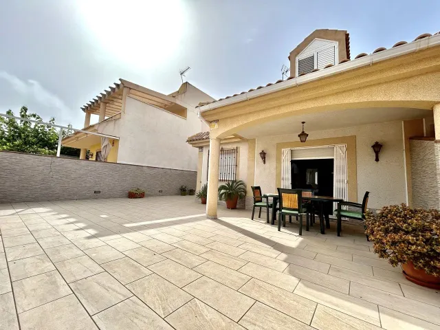 Casa 3 habitaciones 132m² en venta - Torre de la Horadada - foto 2