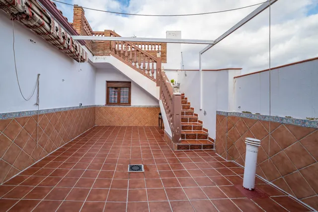 Bonita casa en Las Gabias — 26