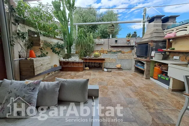 ¡CERCA DE LA PLAYA! ADOSADO EN RESIDENCIAL CON TERRAZA, PISC - foto 4