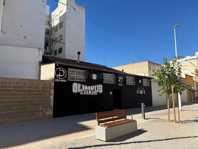 SE VENDE PLANTA BAJA — 3