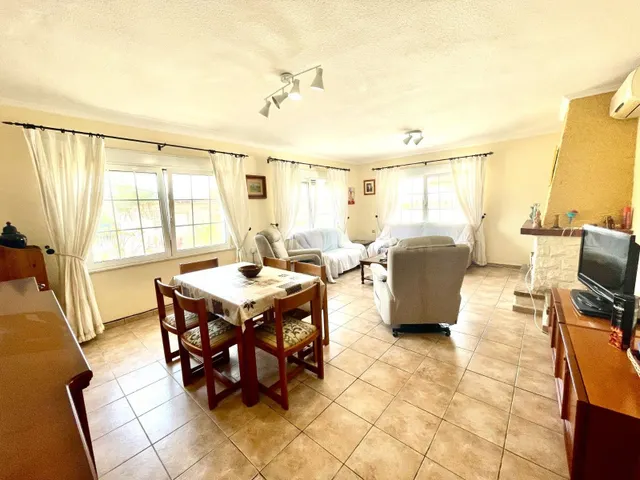 Villa 4 habitaciones 300m² en venta - Pueblo 4 - foto 2