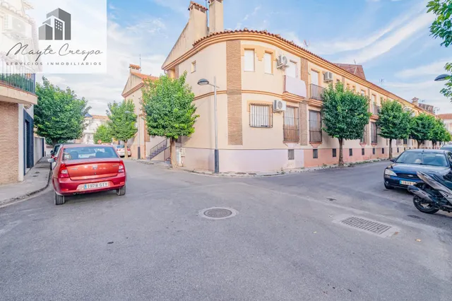 OPORTUNIDAD EN VENTA DE CASA ADOSADA DE 3 DORMITORIOS EN VEGAS DEL GENIL — 45