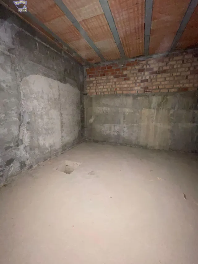 SE VENDE O ALQUILA LOCAL COMERCIAL EN ZONA DE LAS PALOMAS — 6