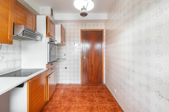 Piso en Hermanos Menendez Pidal — 22