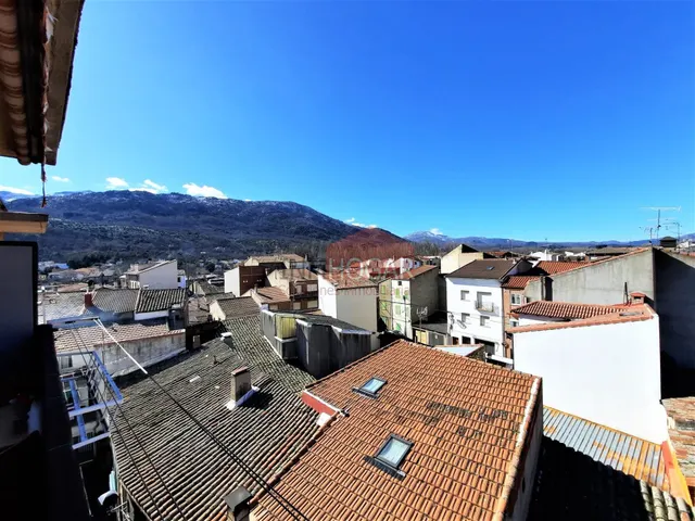 PISO EN VENTA EN NAVALUEGA, EN EL CENTRO DEL  PUEBLO — 11