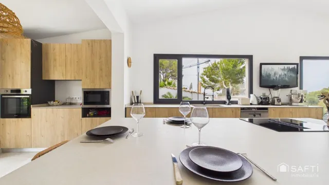 Algunas casas se visitan… otras se sienten — 17