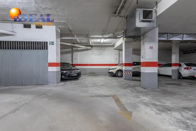 Plaza de Garaje en Arabial — 5