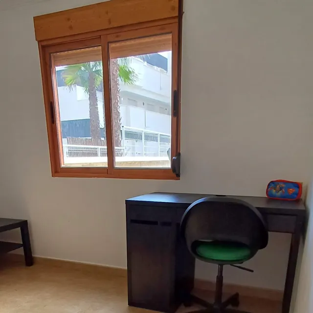 Amplia vivienda en urbanización con aparcamiento y piscina — 29
