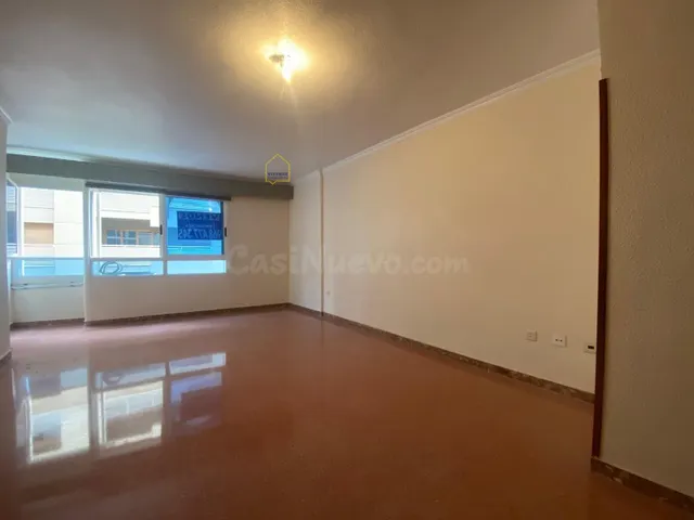 PISO DE GRANDES DIMENSIONES EN LA ARTERIA PRINCIPAL DE LORCA - foto 3