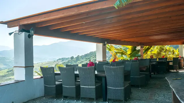 Hotel 17 habitaciones 832m² en venta - South of spain — 40
