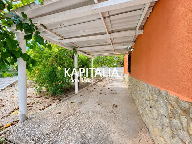 Casita a la venta en Ontinyent , partida La Solana . — 20