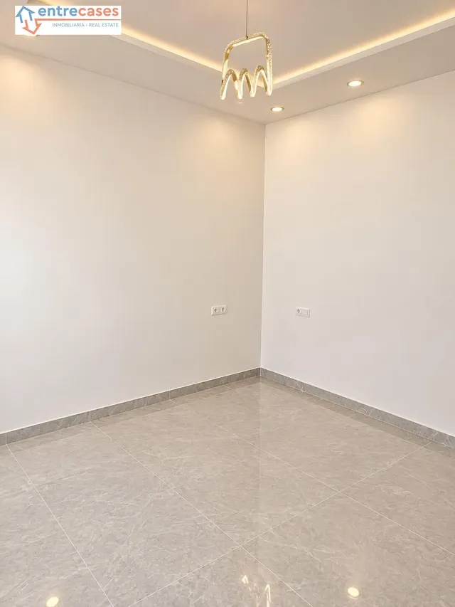 Casa Tipo Dúplex 4 habitaciones 328m² en venta - 3 de Abril — 30
