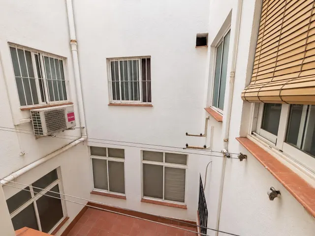 ¡amplio piso reformado con terraza en avenida barcelona, Málaga! — 6